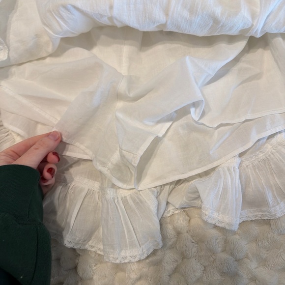 NWT Aerie White Ruffle Skirt/Skort - Picture 2 of 3